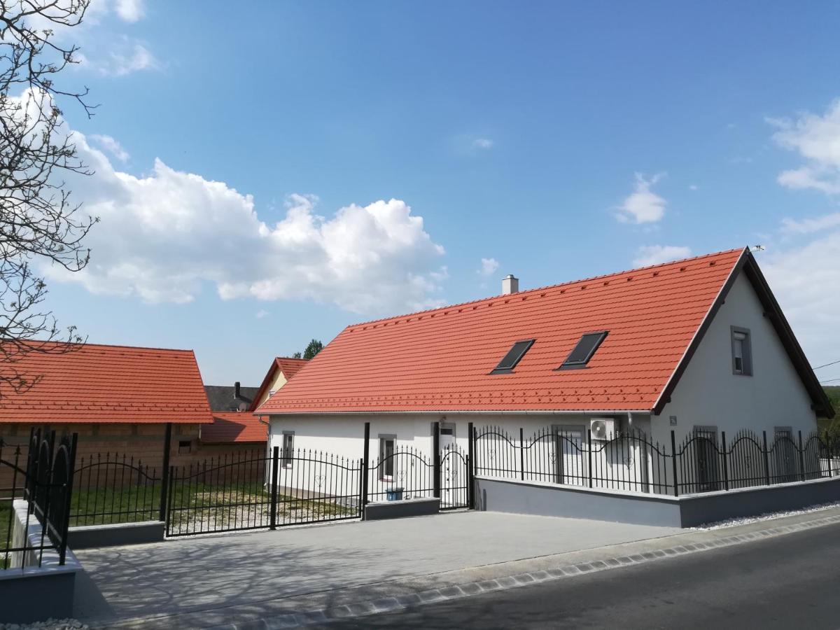 Bordoma Falusi Vendeghaz Balatonszolos Buitenkant foto